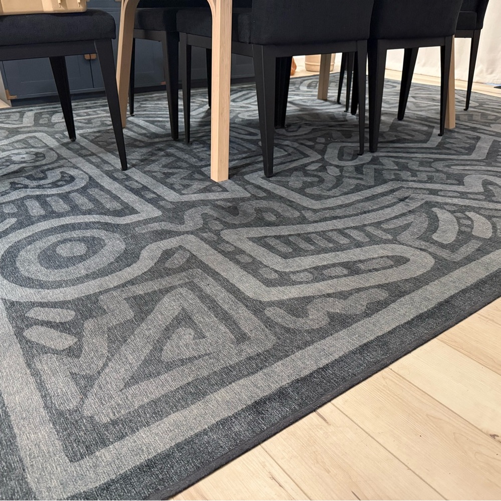 Ruggable Keith Haring Abstract 8x10 rug - Picture 3 of 5